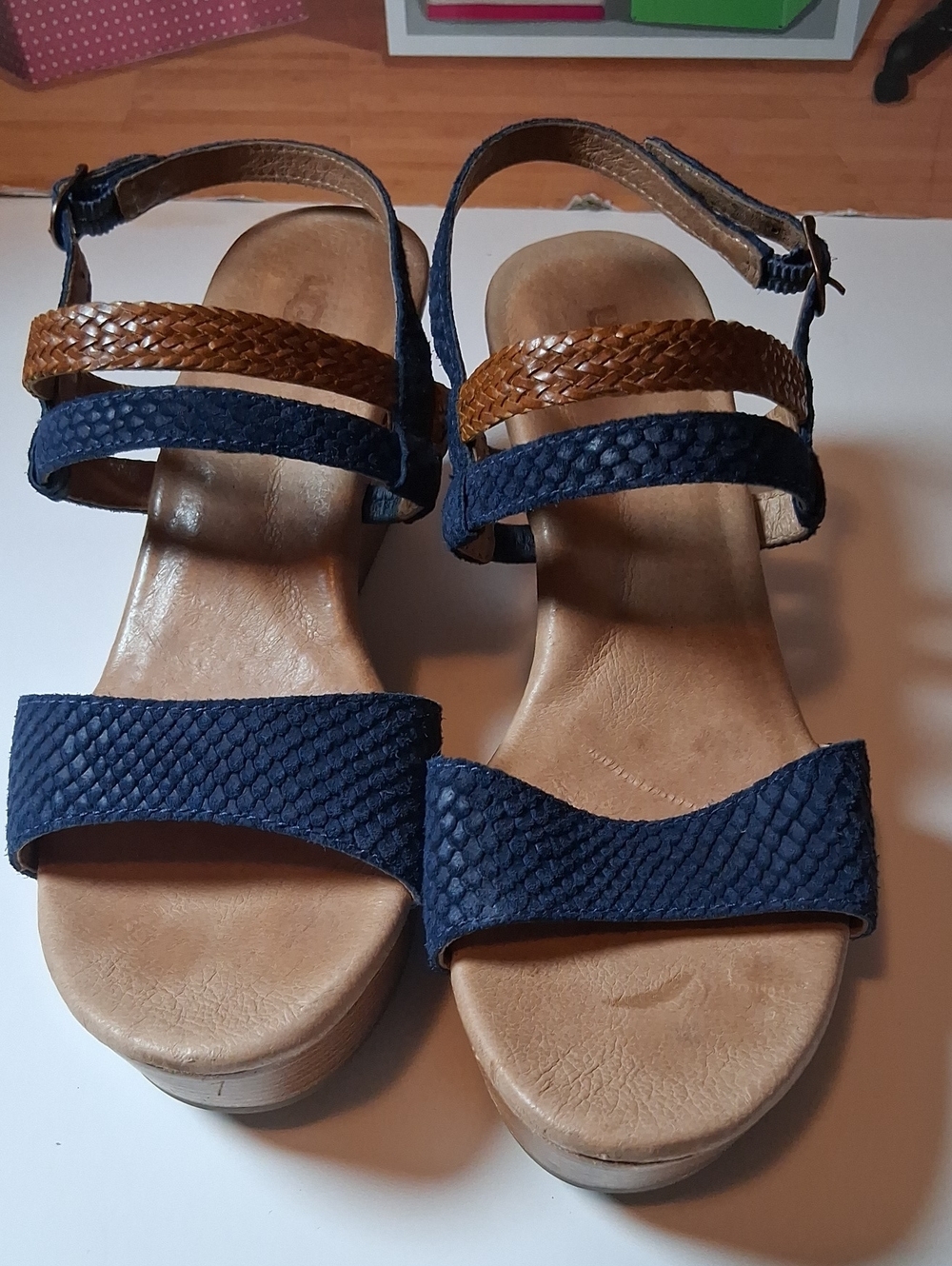 UGG Women’s Navy and Brown Strappy   Wedge Sandals